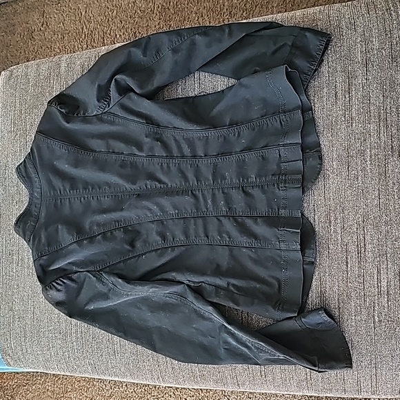 White House Black Market blazer, Size 2 - Picture 9 of 9